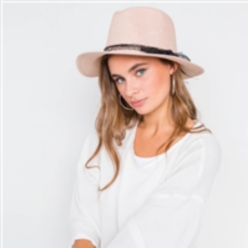 Pink straw bow-tie fedora hat - Picture 3 of 3